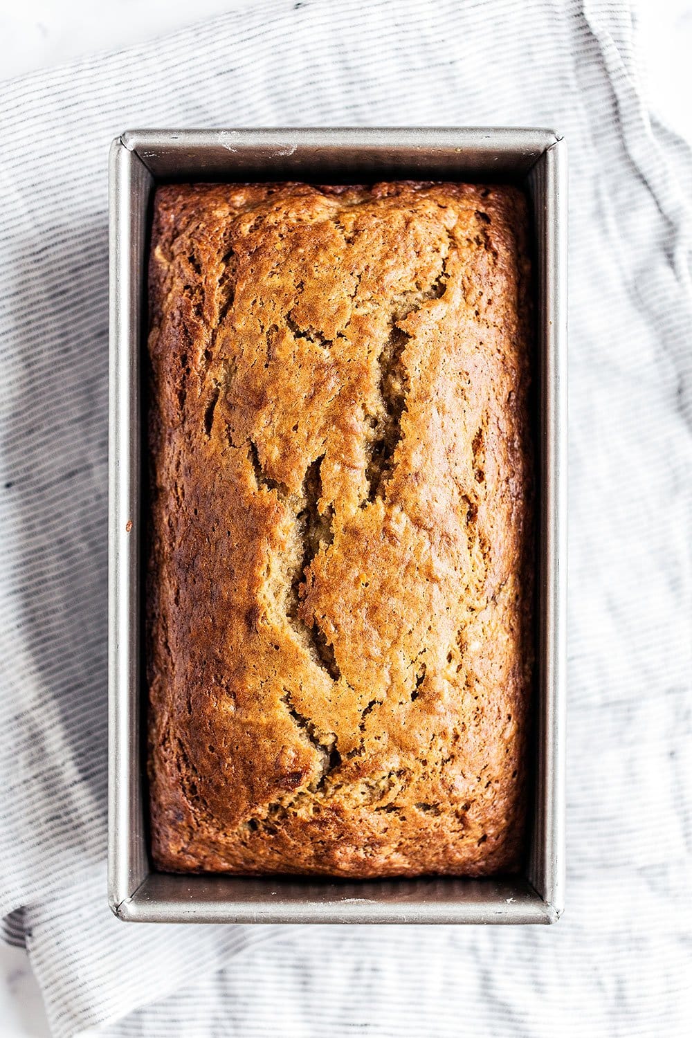 What's the Difference Between Glass and Metal Baking Pans?