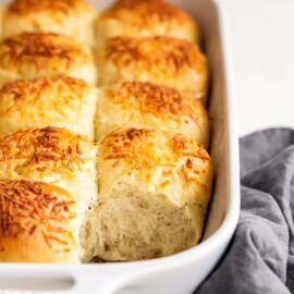 Garlic, Herb, and Cheese Bread Rolls