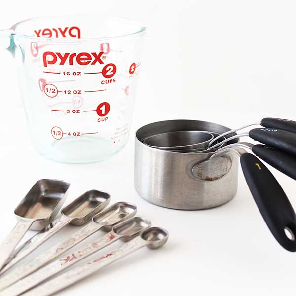 Pyrex 4-Cup Measuring Cup with Red Plastic Cover, Read from Above Graphics