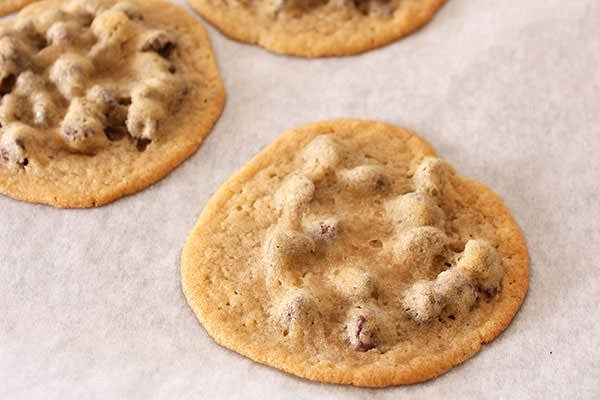 https://handletheheat.com/wp-content/uploads/2014/08/Flat-Cookies.jpg