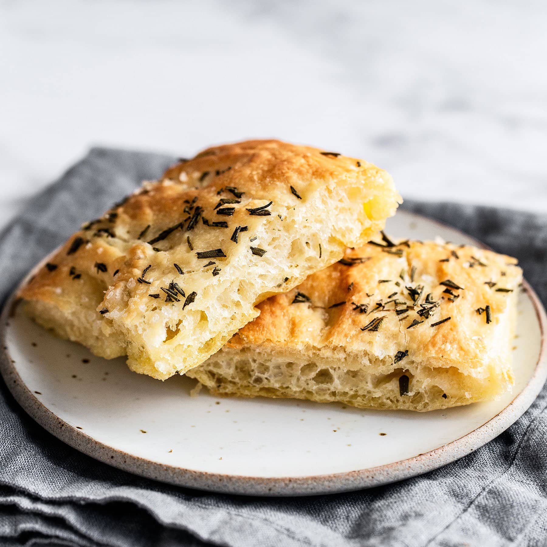 EASY No-Knead Focaccia Bread