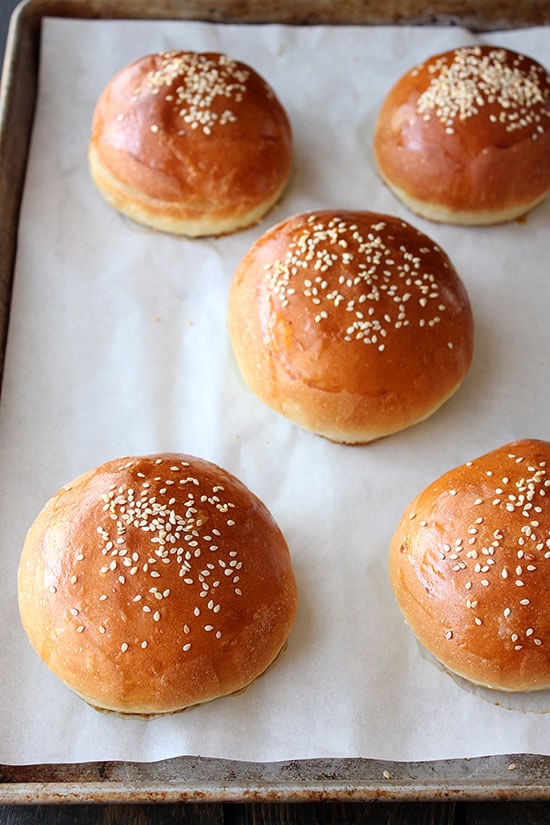 Want to make the BEST burger buns you've ever had!? Pin this one!!
