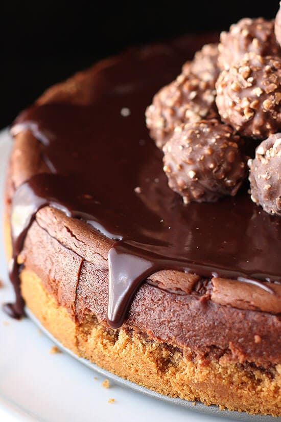 OH MY look at this Nutella Cheesecake! Can't wait to make this!!