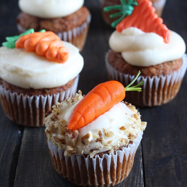 How to Make Decorative Carrots