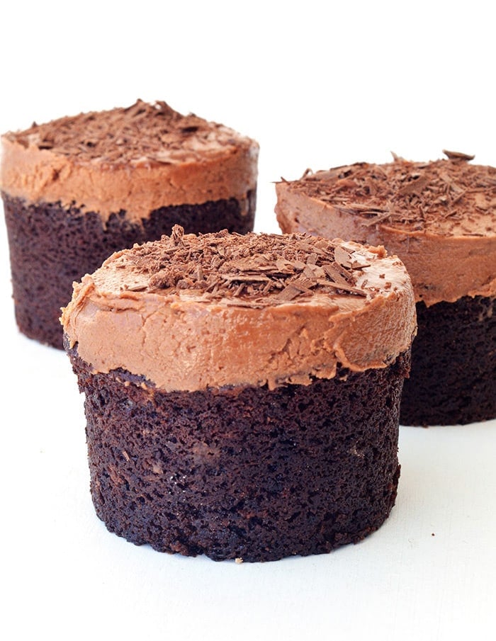 Mini Sour Cream Chocolate Cakes