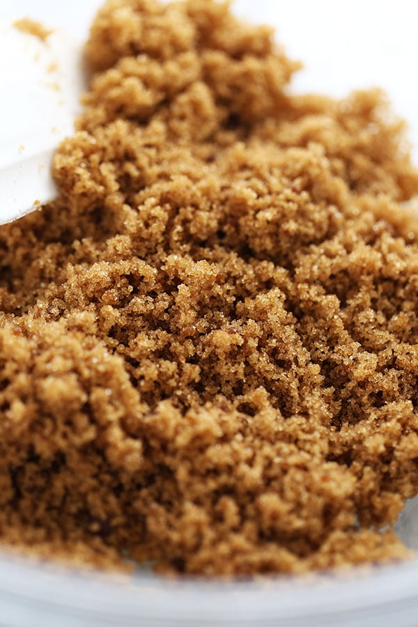 How to Make and Store Brown Sugar