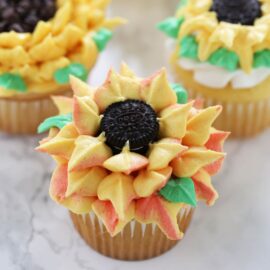 How to Make Sunflower Cupcakes