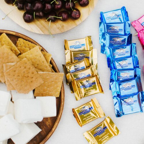How to host a s'mores bar party