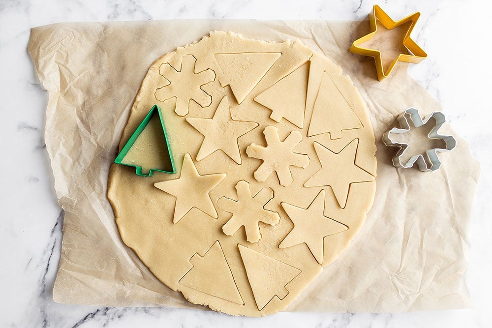 Easy Cut Out Sugar Cookies with Icing features a simple dough that's fun to work with so you can make any festive shaped and decorated cookies you want!