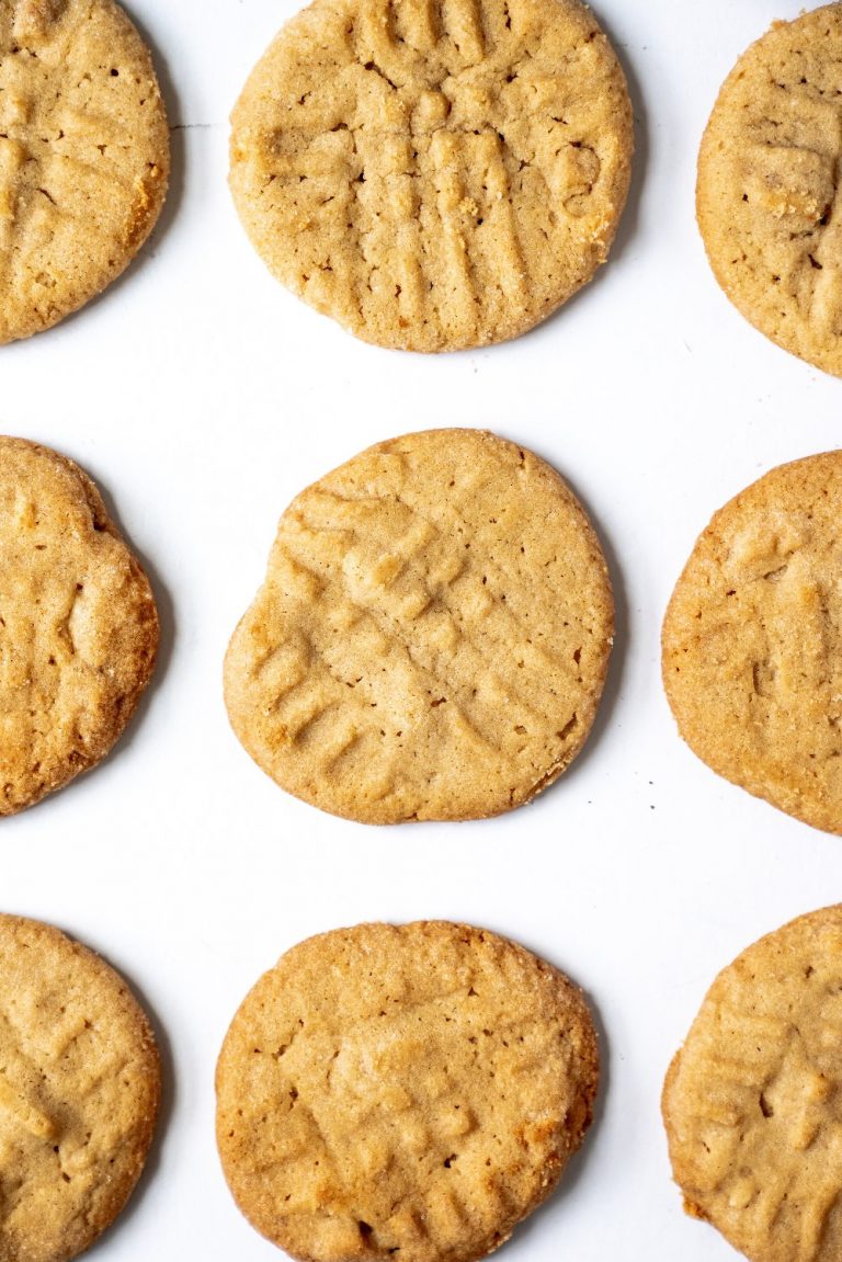 Crunchy Peanut Butter Cookies Handle the Heat