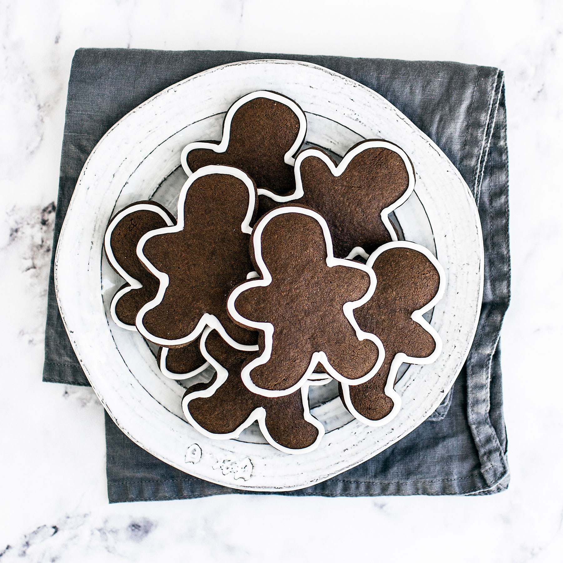 https://handletheheat.com/wp-content/uploads/2018/11/gingerbread-cookies-SQUARE-1.jpg