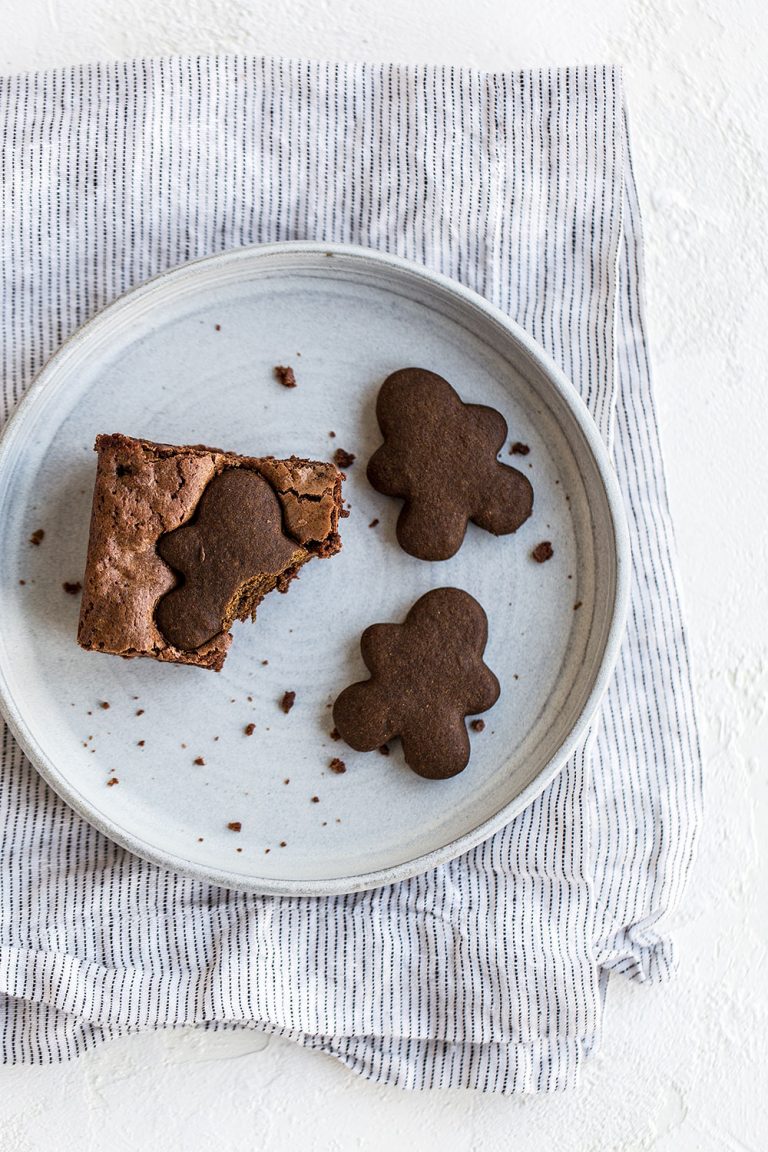 Gingerbread Brownies Handle the Heat