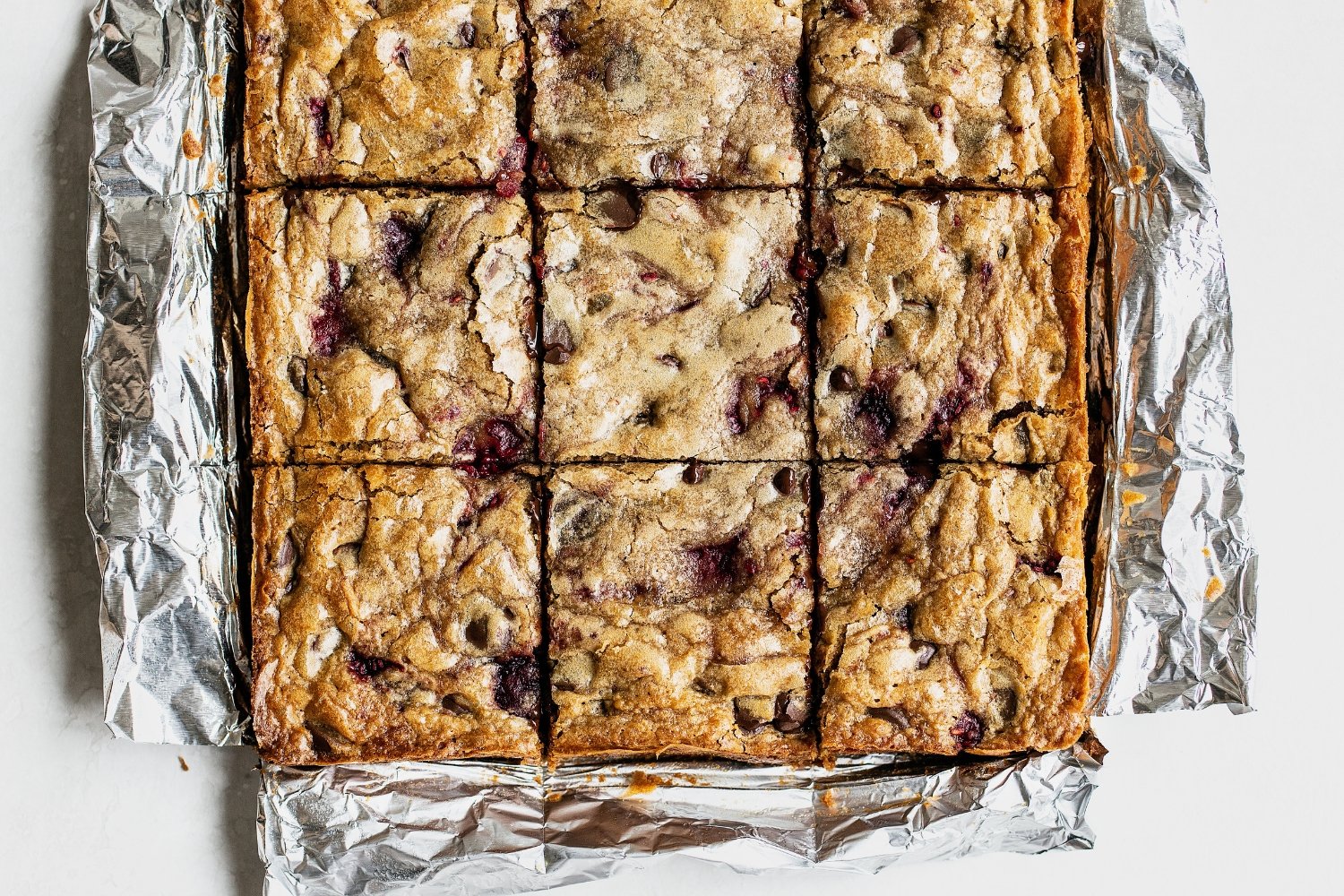 full pan of blondies, sliced and ready to serve.