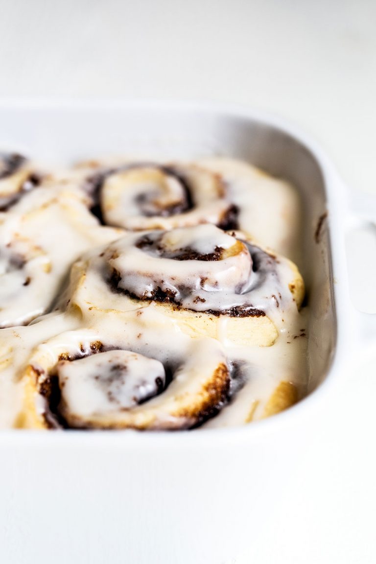 Gooey Cinnamon Rolls Recipe - Handle the Heat