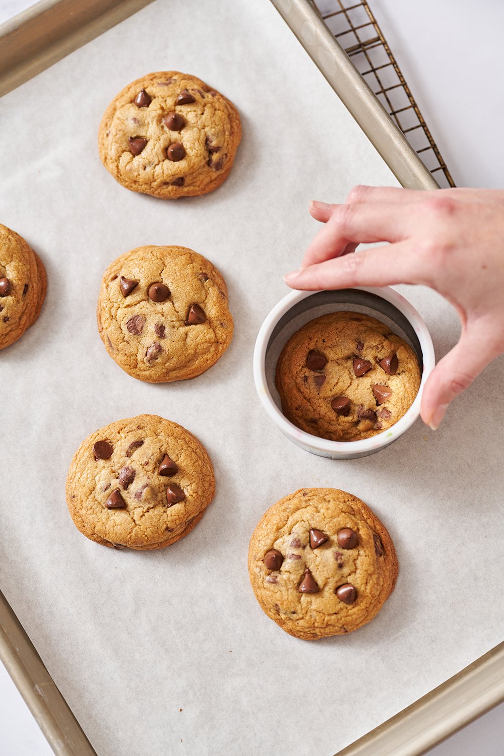 5 Tips for How to Bake Picture Perfect Cookies - Handle the Heat