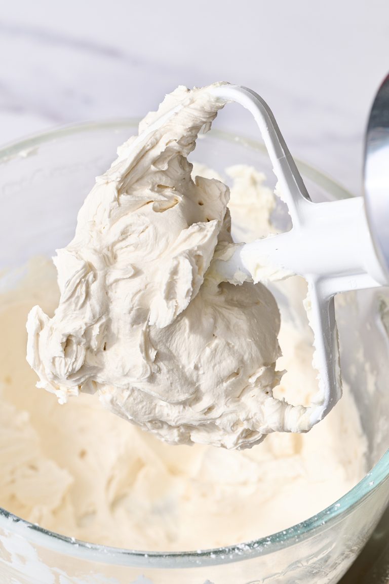 How to Make the Best Buttercream Frosting Handle the Heat