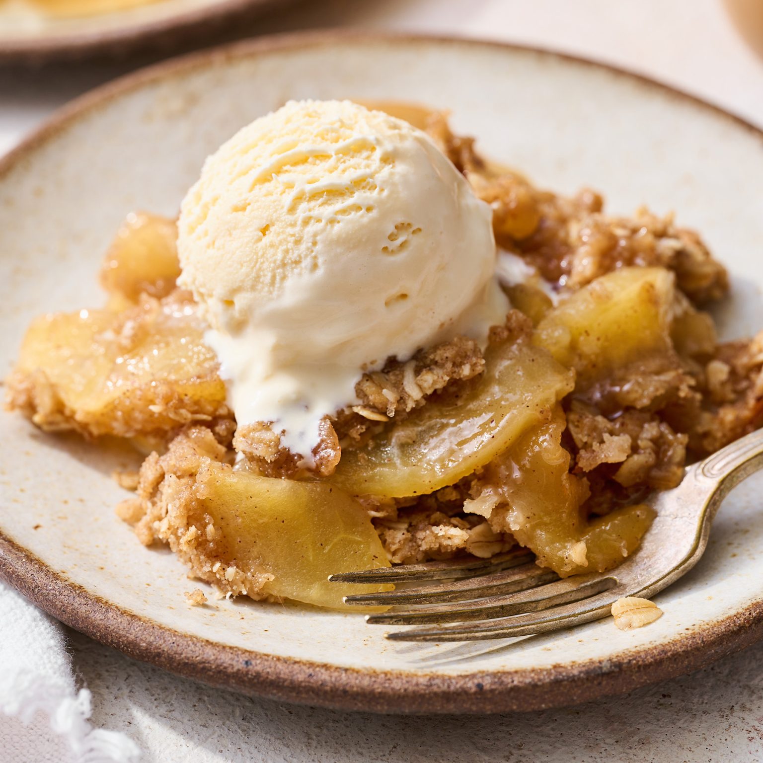 Easy Apple Crisp Recipe - Handle the Heat