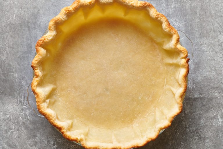 How to Blind Bake Pie Crust Handle the Heat