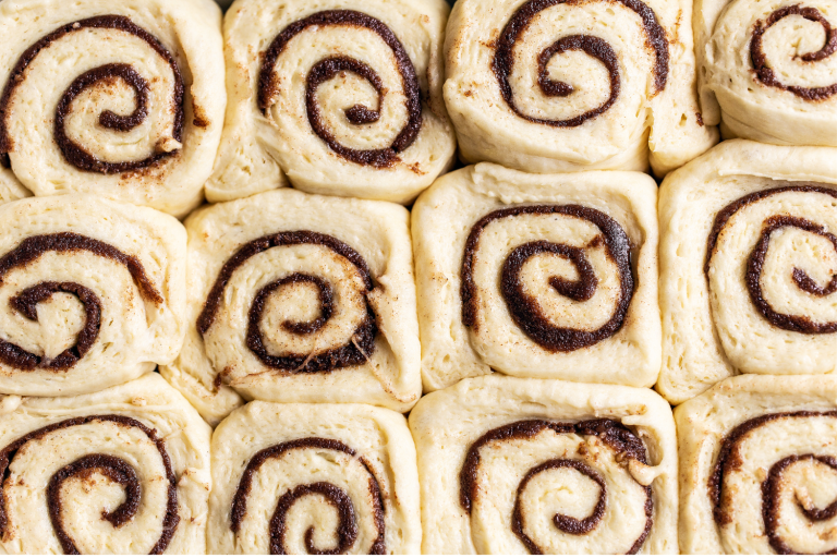 Gooey Cinnamon Rolls Recipe - Handle the Heat