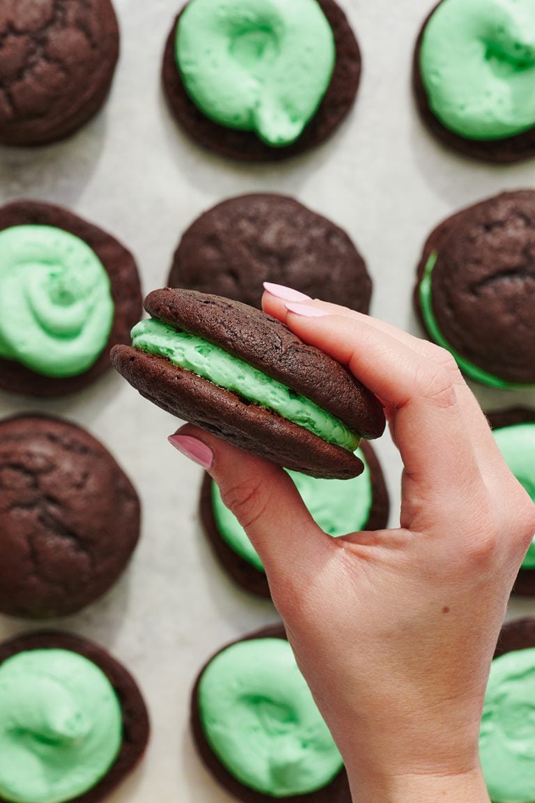 Mint Chocolate Whoopie Pies Handle the Heat